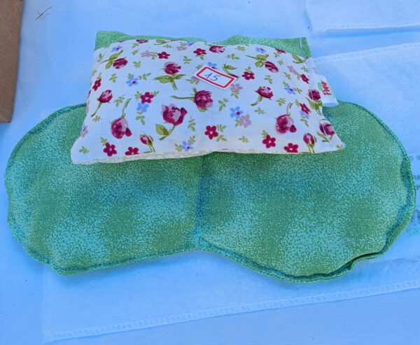 IMG-20250214-WA0285(1) - Francyone Rosa de Oliveira Bolsinha térmica aromática para os olhos